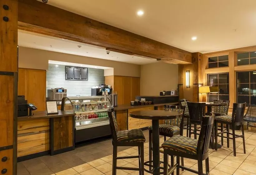 בית מלון כפרי Canyon Lodge & Cabins   Inside The Park