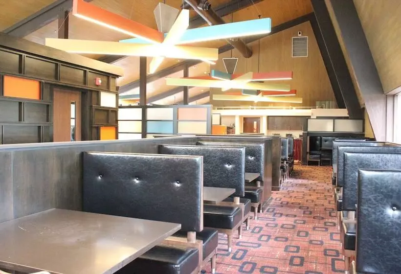 בית מלון כפרי Canyon Lodge & Cabins   Inside The Park