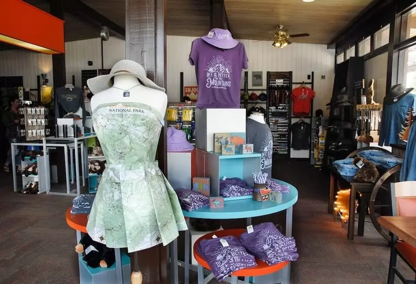 בית מלון כפרי Canyon Lodge & Cabins   Inside The Park