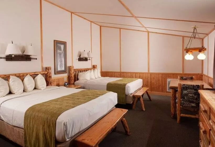 בית מלון כפרי Canyon Lodge & Cabins   Inside The Park