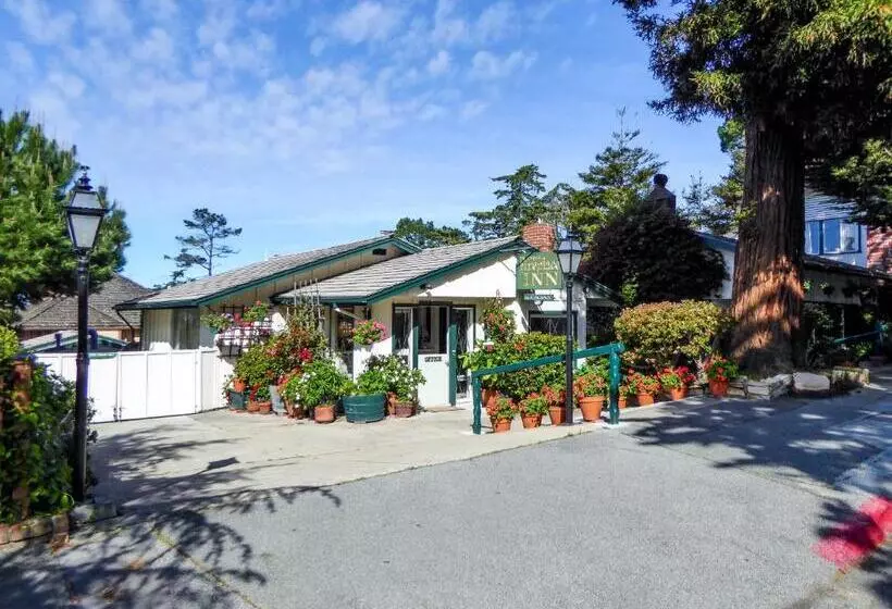 酒店 Carmel Fireplace Inn