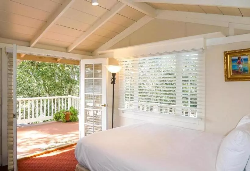 酒店 Carmel Fireplace Inn