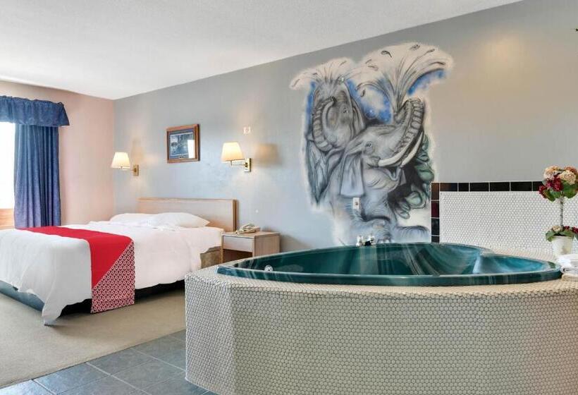 בית מלון כפרי Casa Loma Economy Inn