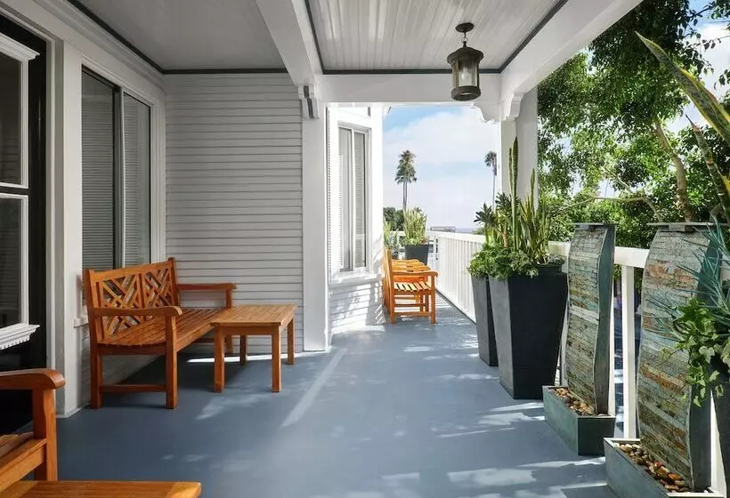 هتل Catalina Island Inn