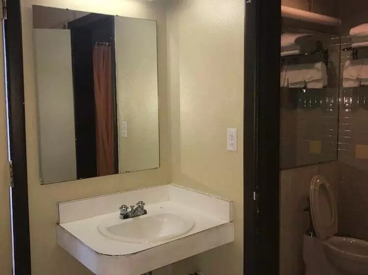 ホテル Red Carpet Inn