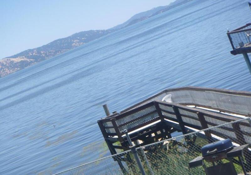 ホテル Regency Inn Lakeport