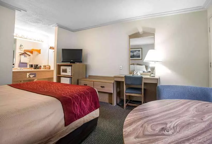 호텔 Rodeway Inn Pronghorn Lodge