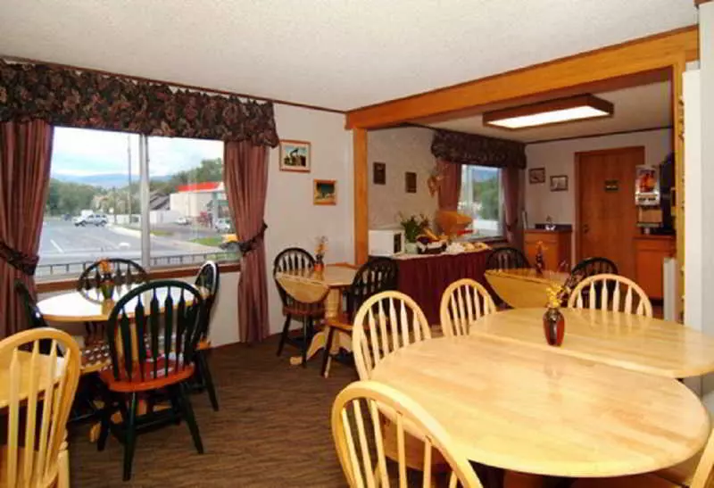 호텔 Rodeway Inn Pronghorn Lodge