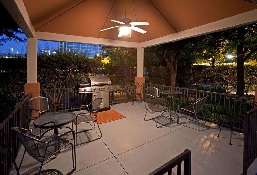 فندق Sonesta Simply Suites Dallas Galleria