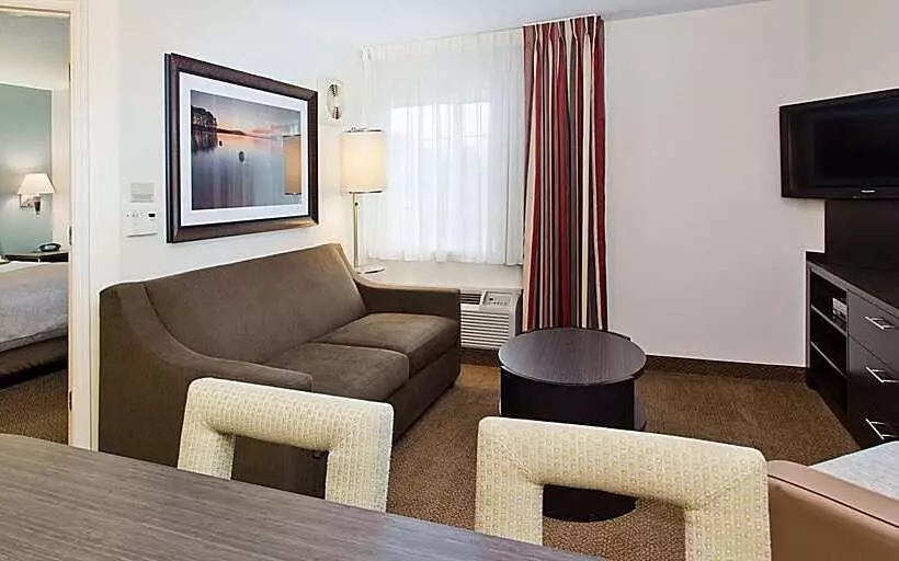 هتل Sonesta Simply Suites Phoenix Tempe