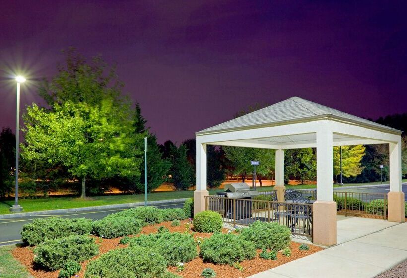 Отель Sonesta Simply Suites Somerset