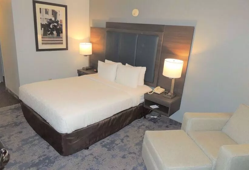 Surestay Hotel By Best Western Seatac Airport North