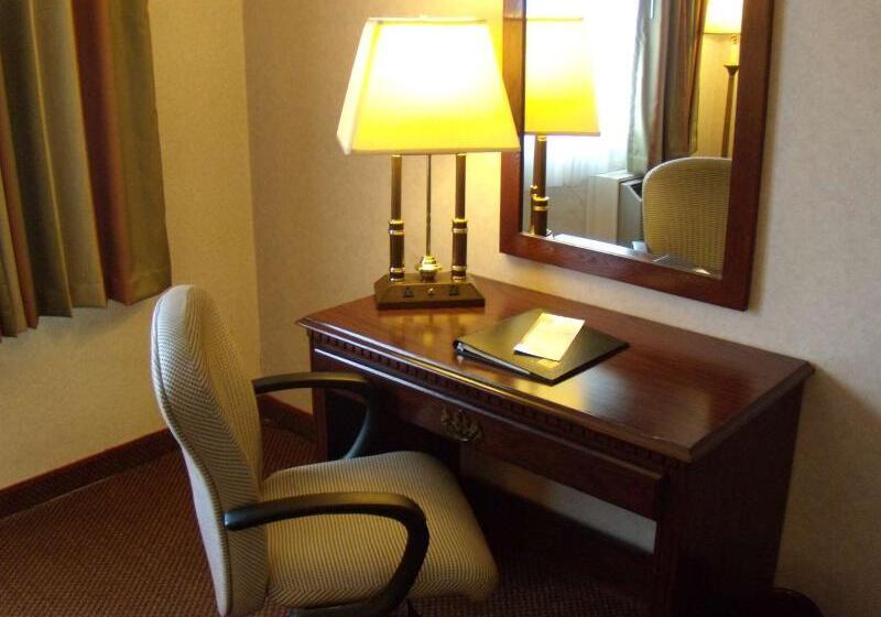 Surestay Hotel By Best Western Seatac Airport North