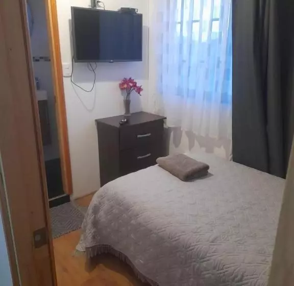 ベッドアンドブレックファースト Hostal Girasoles, Empresas,facturas