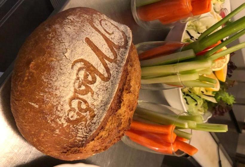 민박 Napsugár Club és Panzió