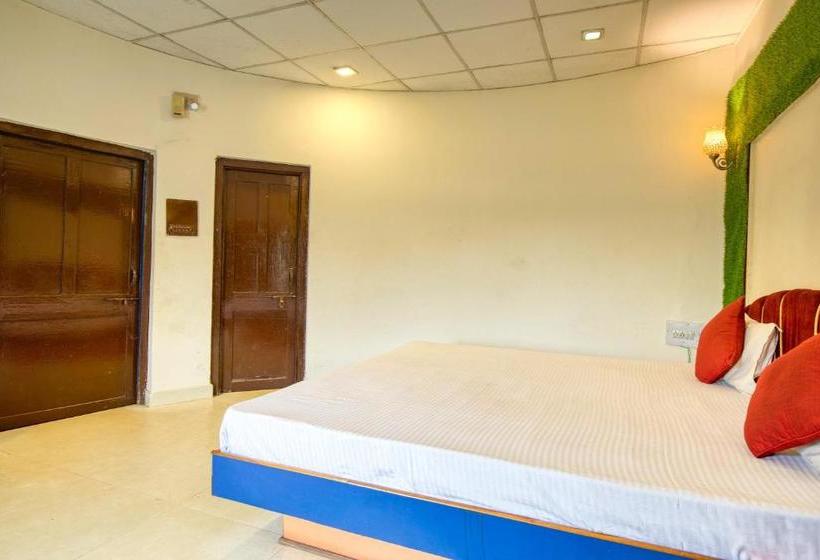 בית מלון כפרי Spot On 41699 Jungle Huts