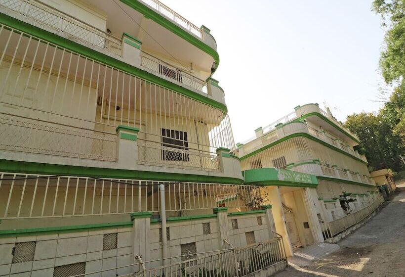 Hotell Spot On 42402 Doon Inn