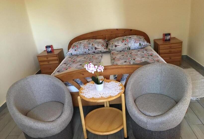 Pensionat Napfény Apartman