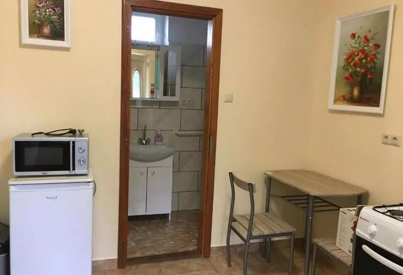 ペンション Napfény Apartman