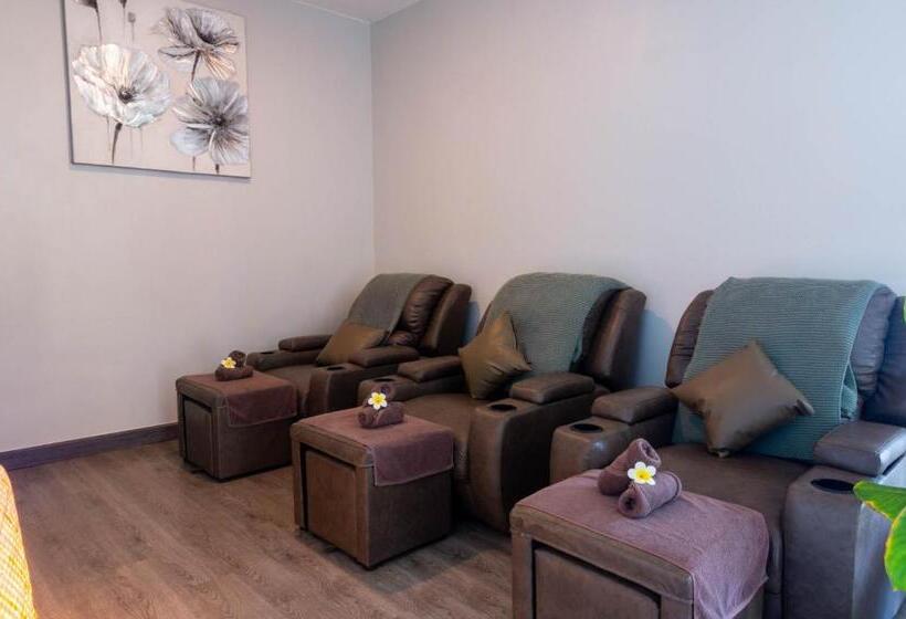 فندق Tmark Resort Vangvieng