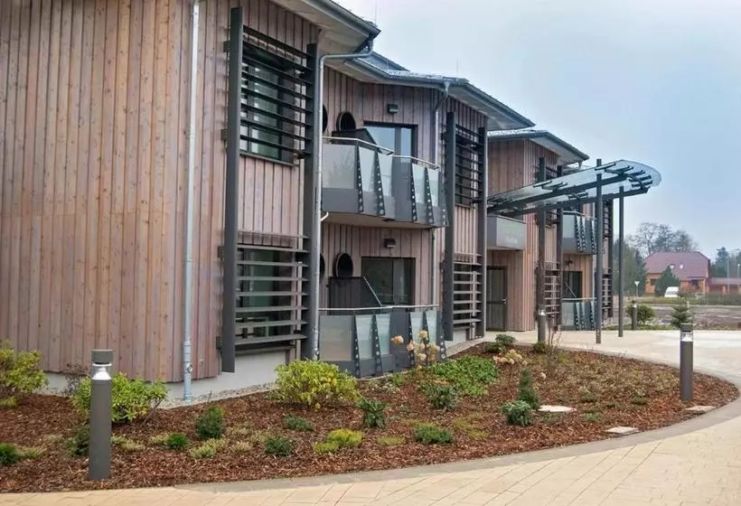 Hotelli Traumhaus Im Elsterpark