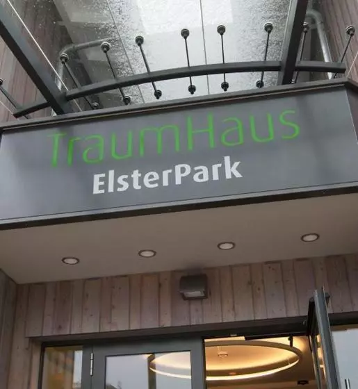 Hotelli Traumhaus Im Elsterpark