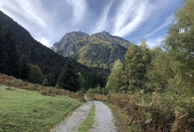 تختخواب و صبحانه O Chiroulet  Le Refuge De L Isard