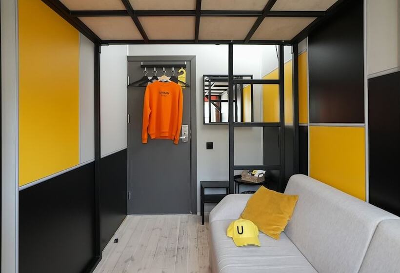 Hostel Urban