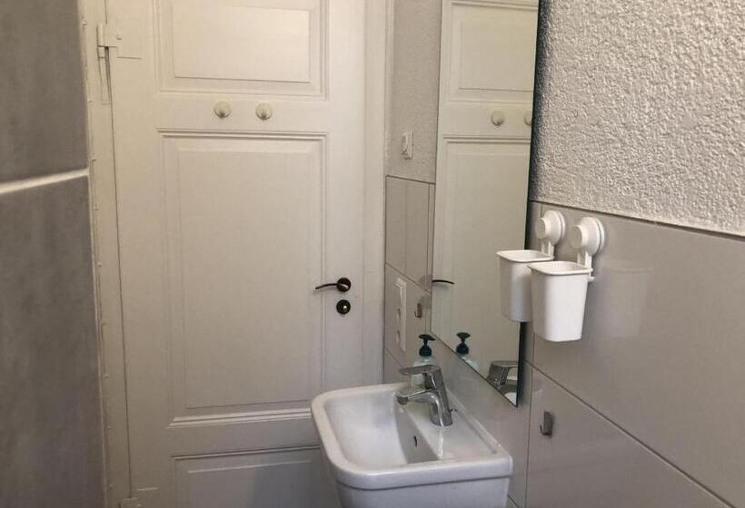 Пансион Ferienzimmer Tübingen