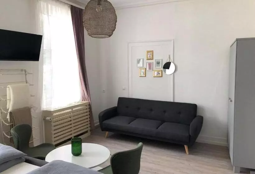 ペンション Ferienzimmer Tübingen
