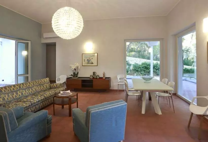 Aamiaismajoitus (B&B) Dimora Villa Serena Porto Selvaggio