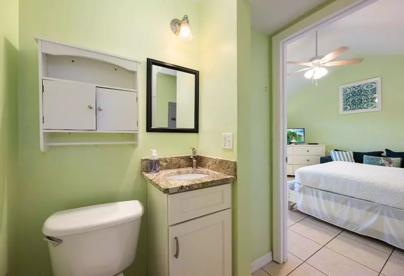 هتل Seahorse Beach Bungalows
