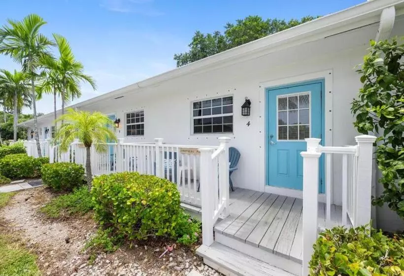 هتل Seahorse Beach Bungalows