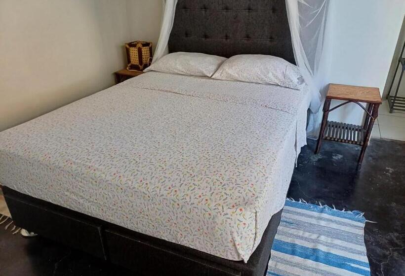 Pensionat Mancora Beach House