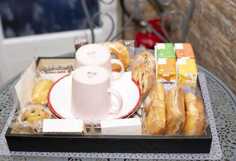 پانسیون Violetta