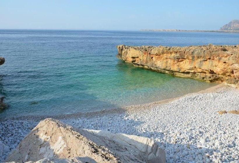 تختخواب و صبحانه Terra D'amare