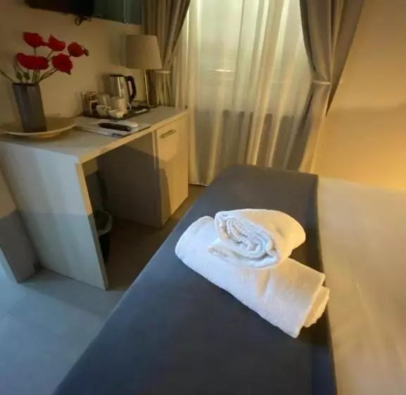 Majatalo Lo Stallone  Malpensa Milan Airport