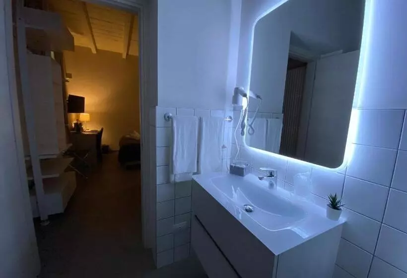 Majatalo Lo Stallone  Malpensa Milan Airport