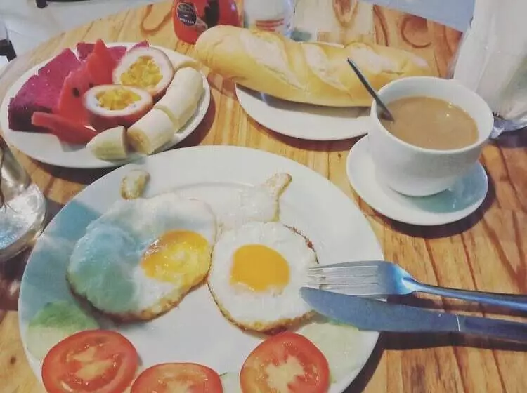 تختخواب و صبحانه Hue Melody Hostel