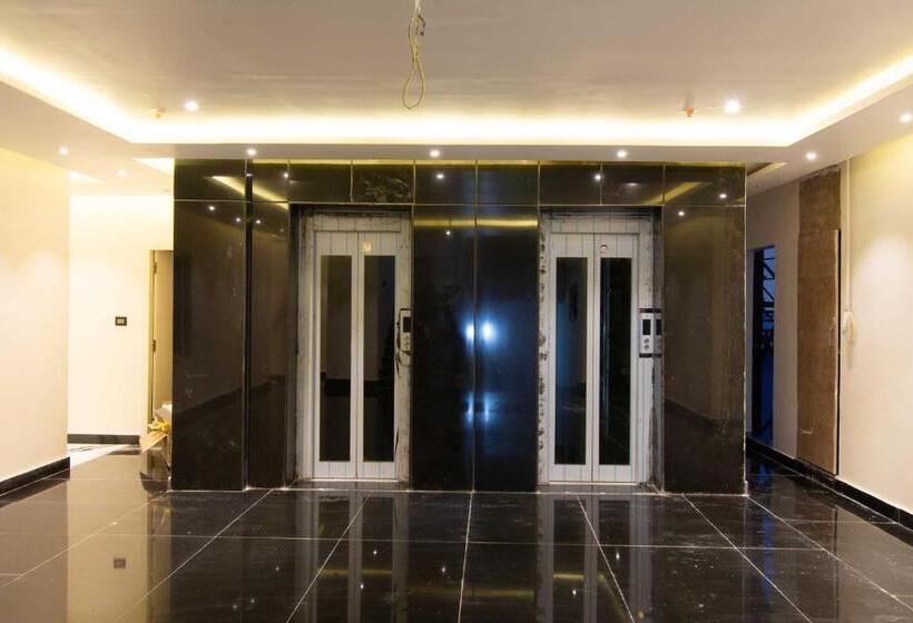 Collection O Hotel Royal Benza