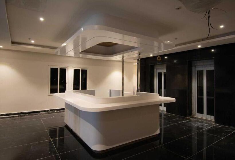 Collection O Hotel Royal Benza