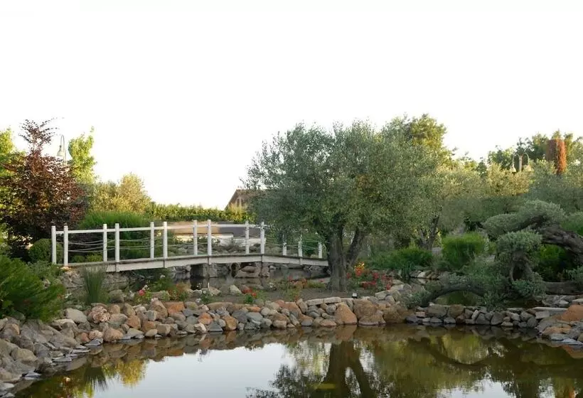 Aamiaismajoitus (B&B) Resort Villa Domus Petra