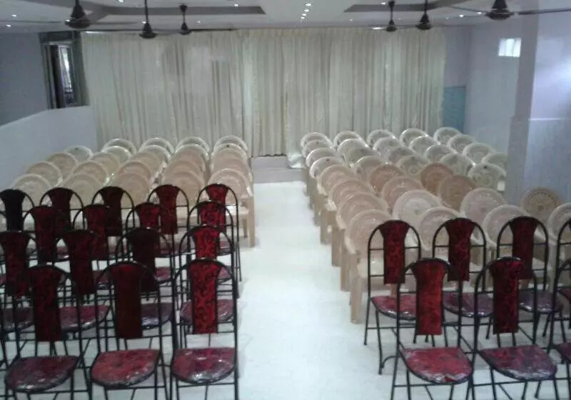 Hotelli Anandan Tourist Home