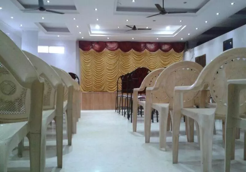 Hotelli Anandan Tourist Home