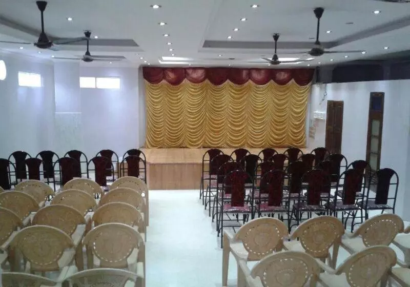 Hotelli Anandan Tourist Home