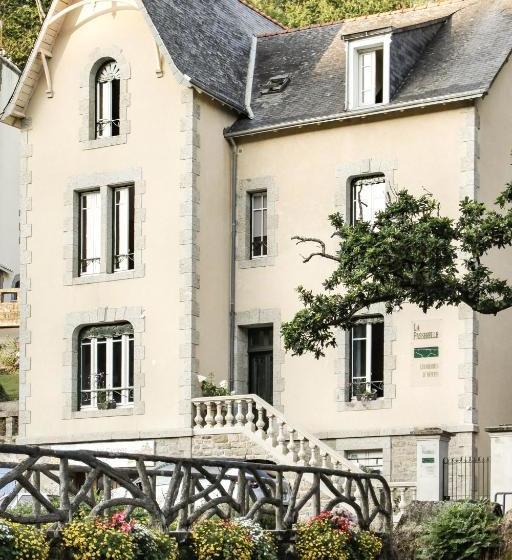 بنسيون La Passerelle De Pont Aven