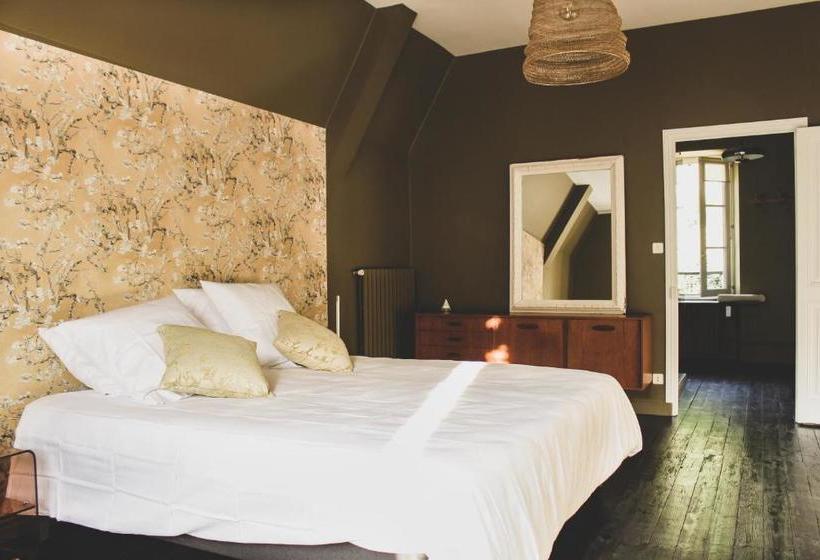 بنسيون La Passerelle De Pont Aven