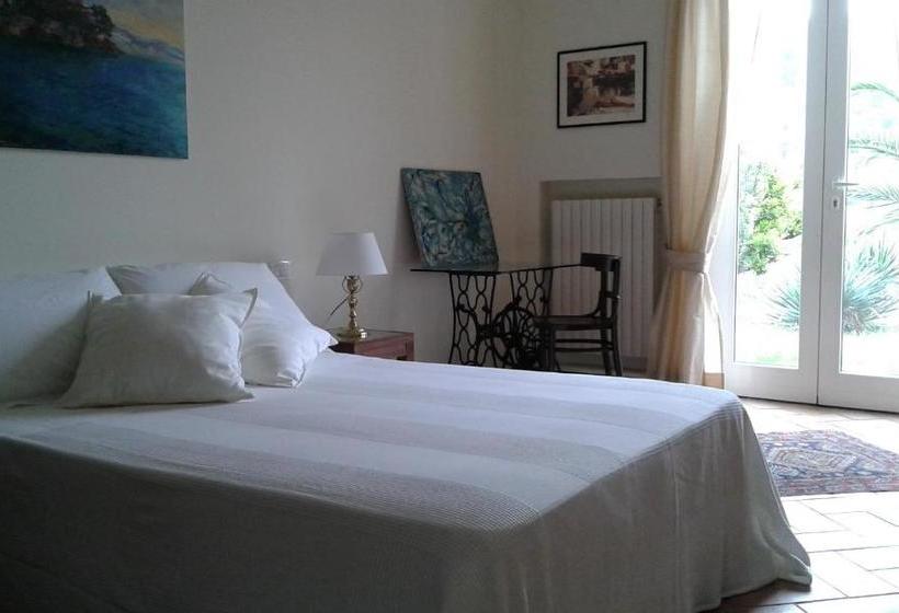 تختخواب و صبحانه Villa Albachiara