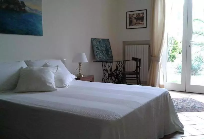 Aamiaismajoitus (B&B) Villa Albachiara