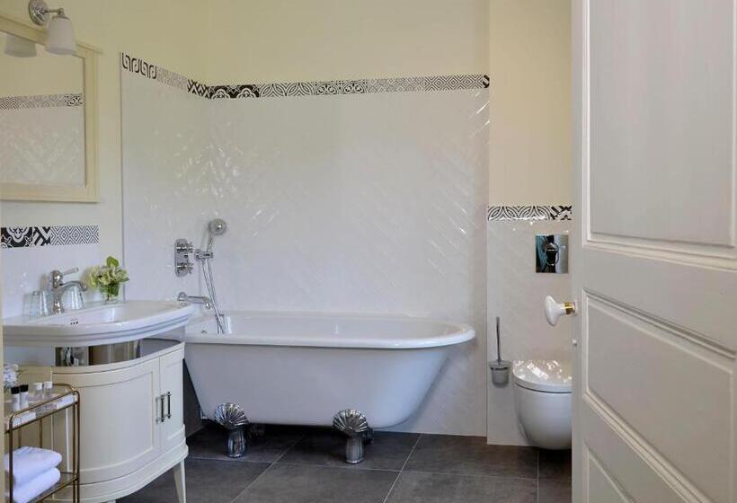 هتل Château Saint Gilles Bayeux